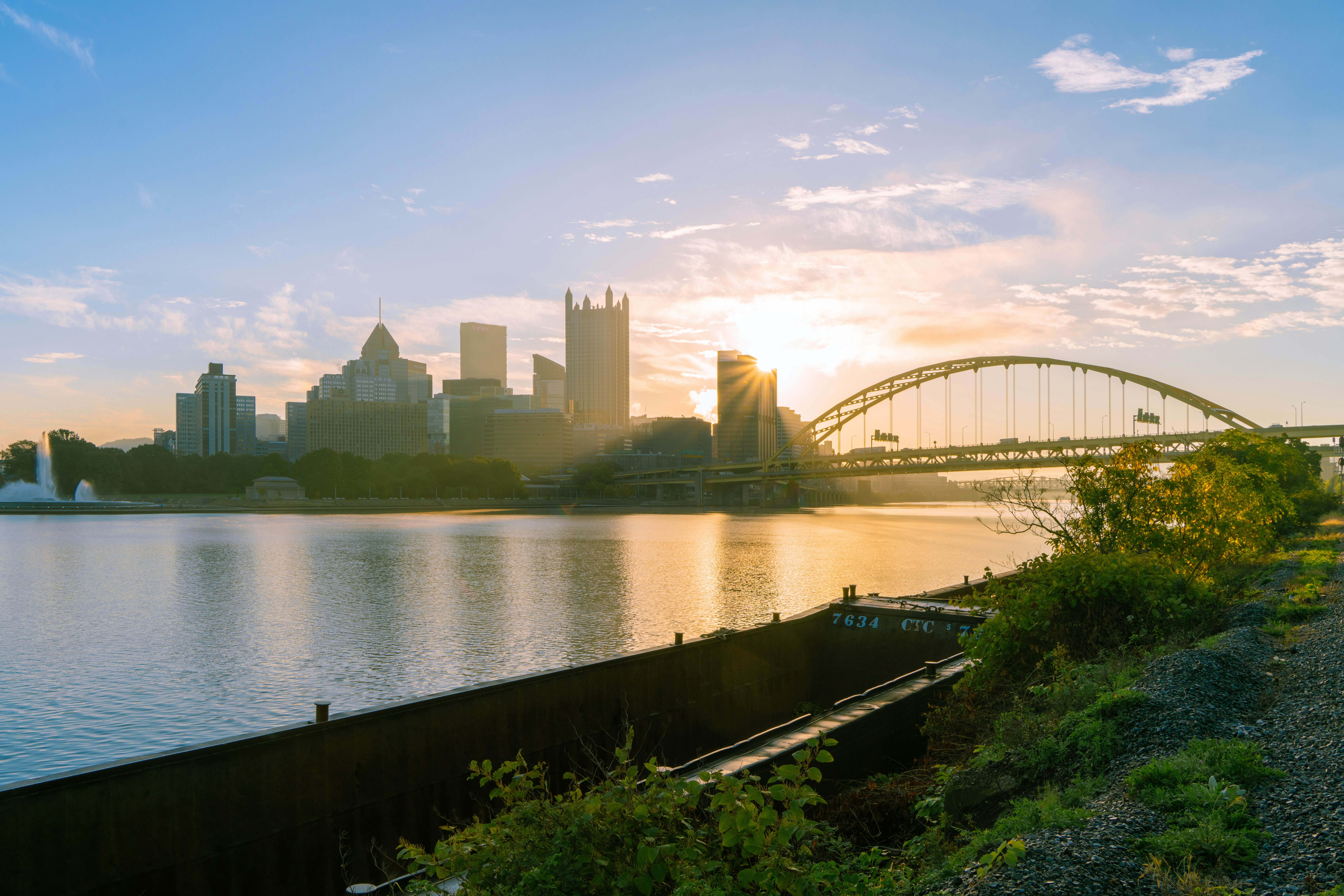 Pittsburgh sunrise skyline